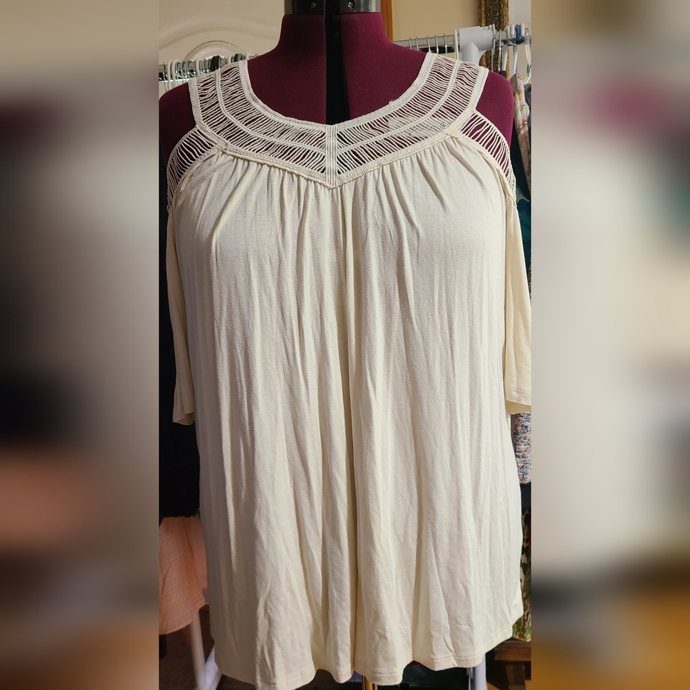 Cato Cold-shoulder Knit Top